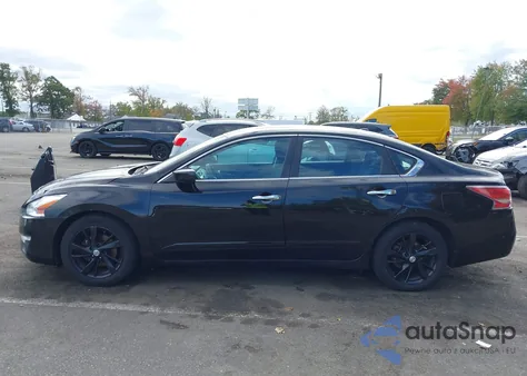 2015 Nissan Altima 2.5 Sv z USA, uszkodzony, nr VIN 1N4AL3AP6FC594714